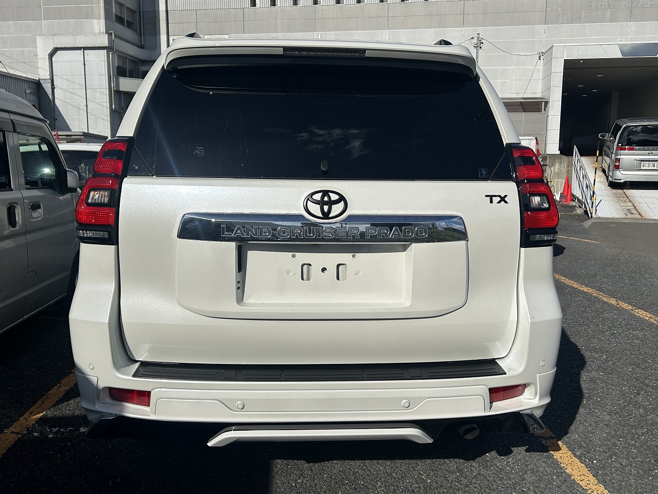 TOYOTA Land Cruiser Prado