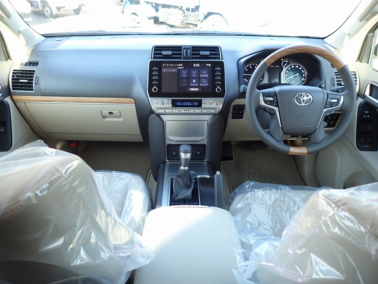 TOYOTA Land Cruiser Prado