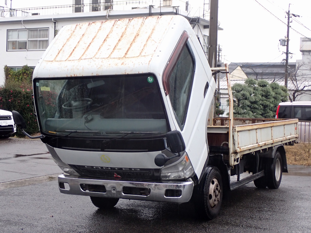 MITSUBISHI Canter