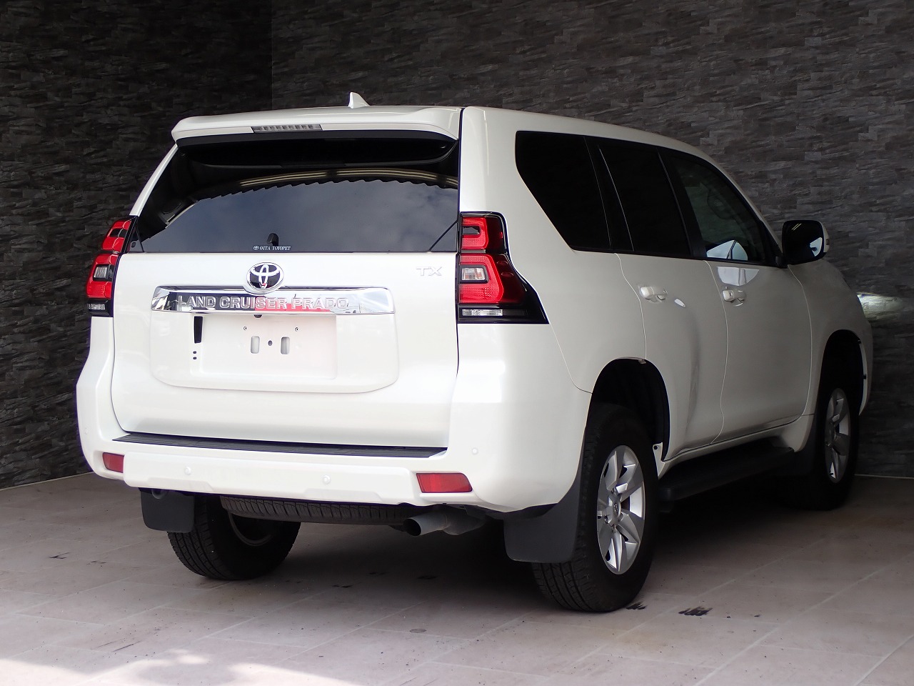 TOYOTA Land Cruiser Prado