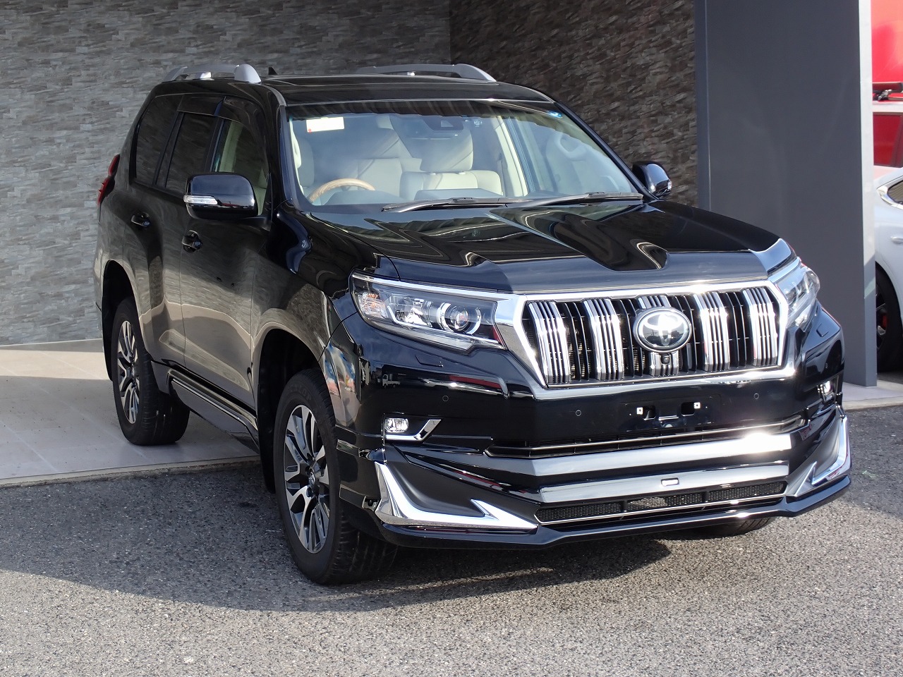 TOYOTA Land Cruiser Prado