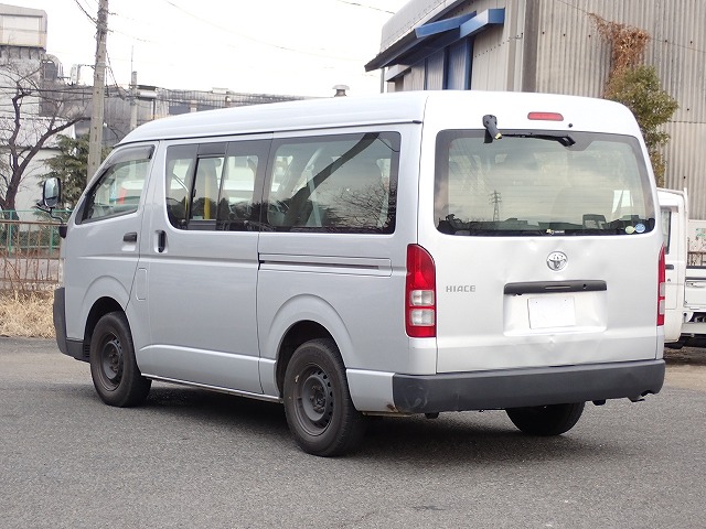 TOYOTA Hiace Wagon