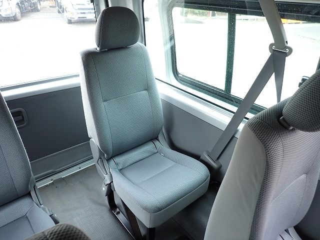 TOYOTA Hiace Wagon