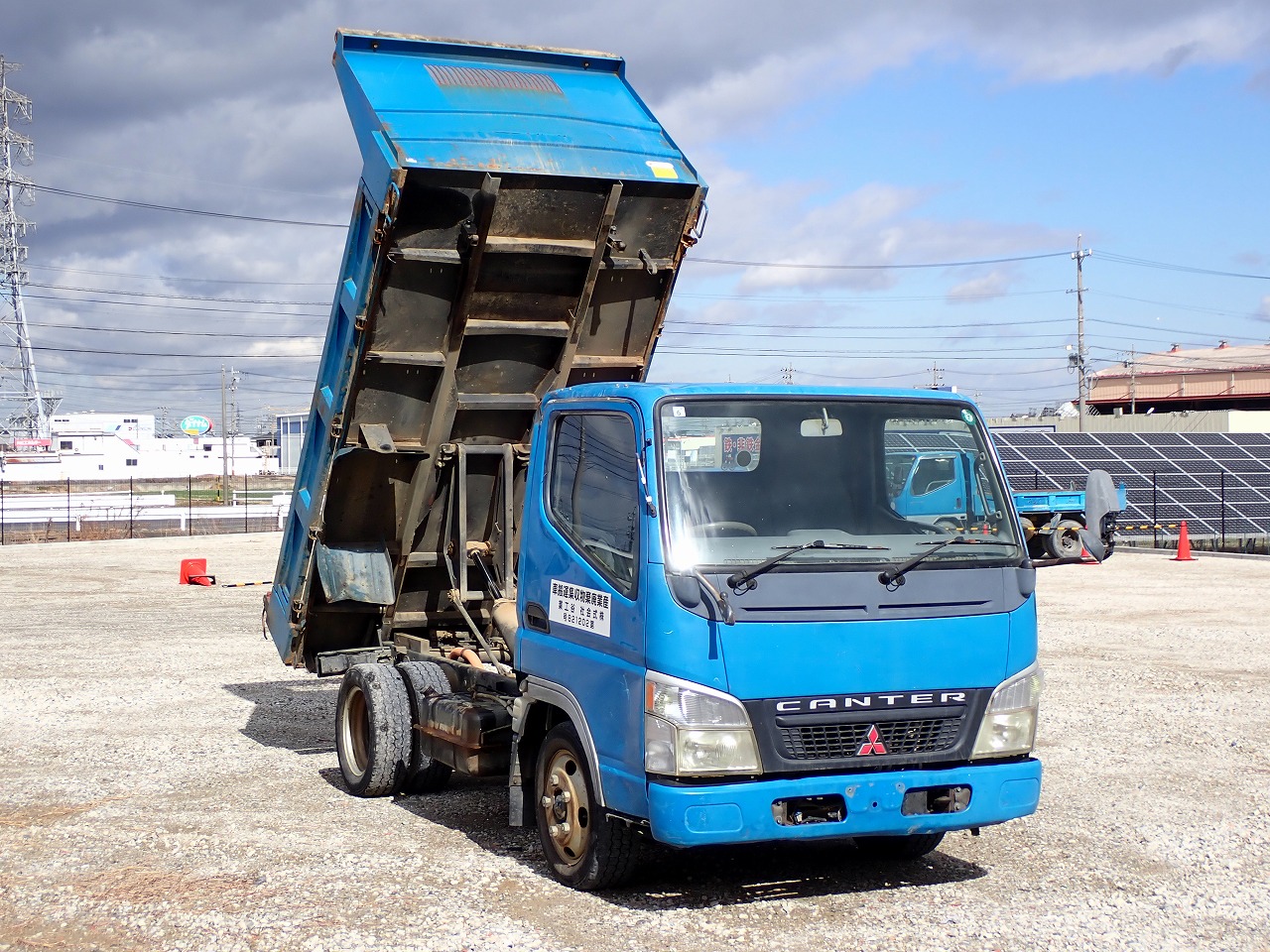 MITSUBISHI Canter