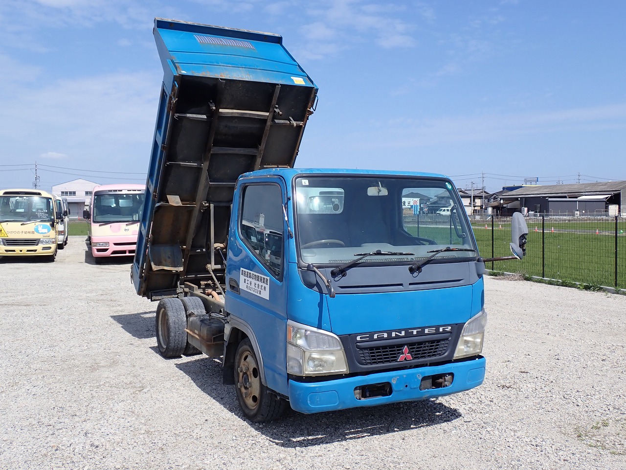 MITSUBISHI Canter