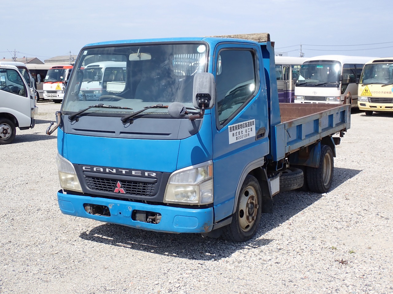 MITSUBISHI Canter