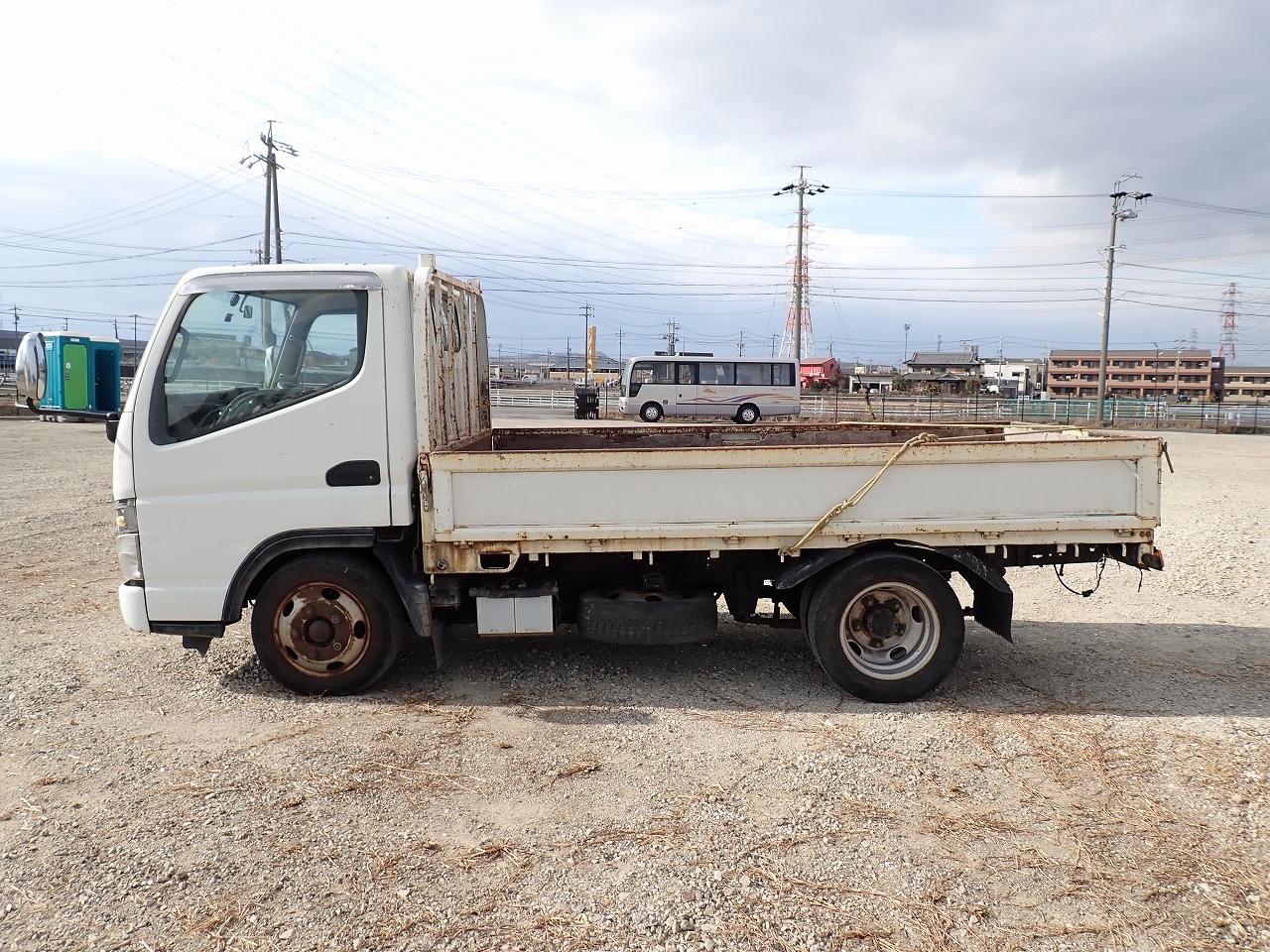 MITSUBISHI Canter