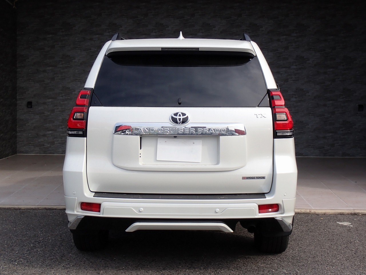 TOYOTA Land Cruiser Prado