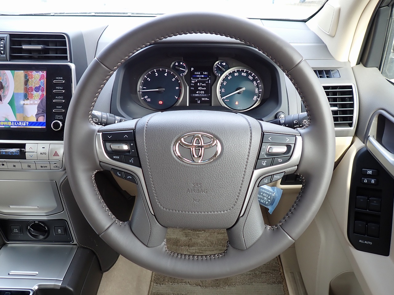 TOYOTA Land Cruiser Prado