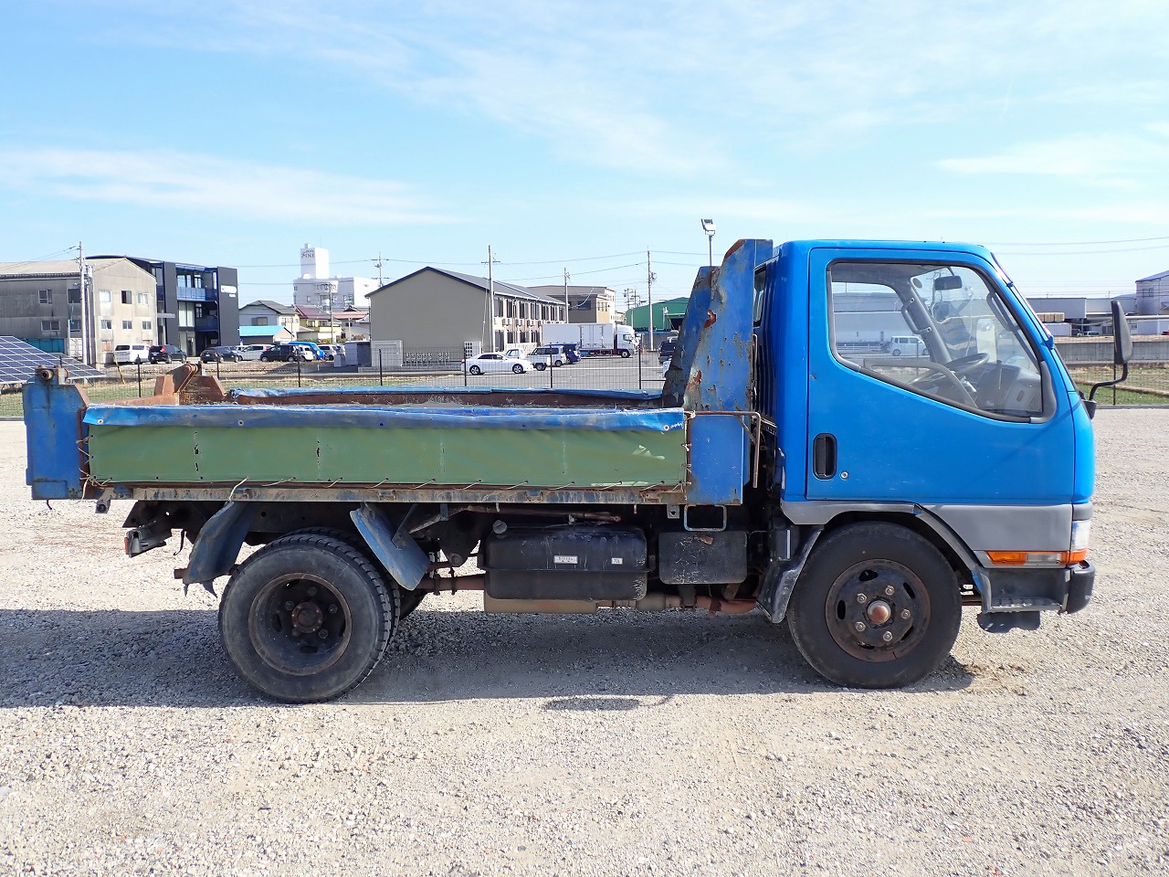 MITSUBISHI Canter