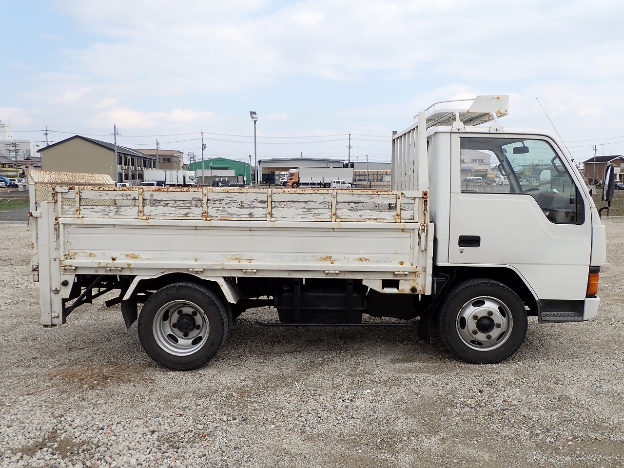 MITSUBISHI Canter