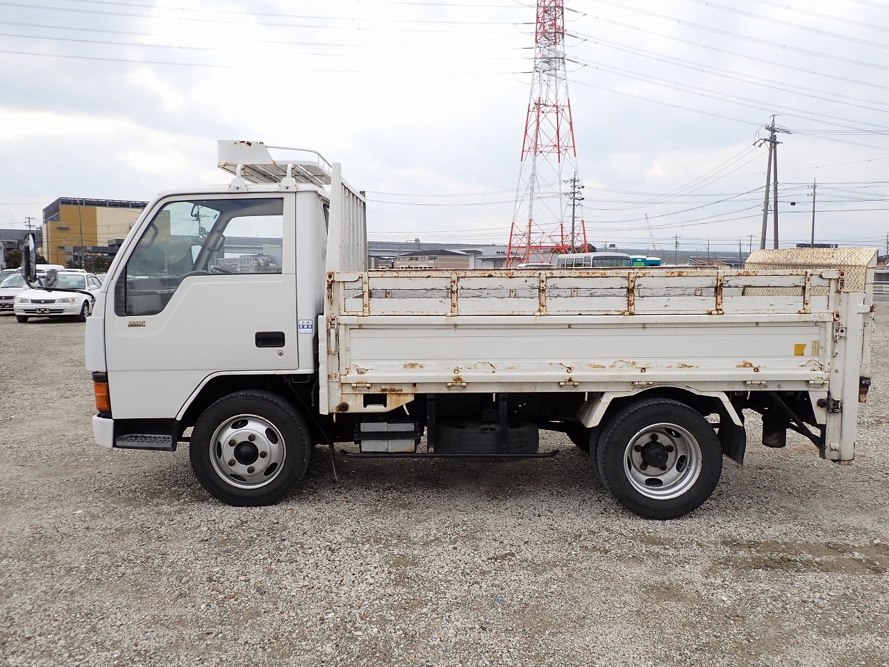 MITSUBISHI Canter