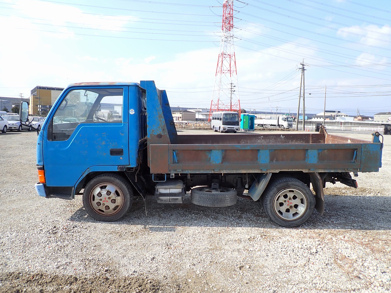 MITSUBISHI Canter