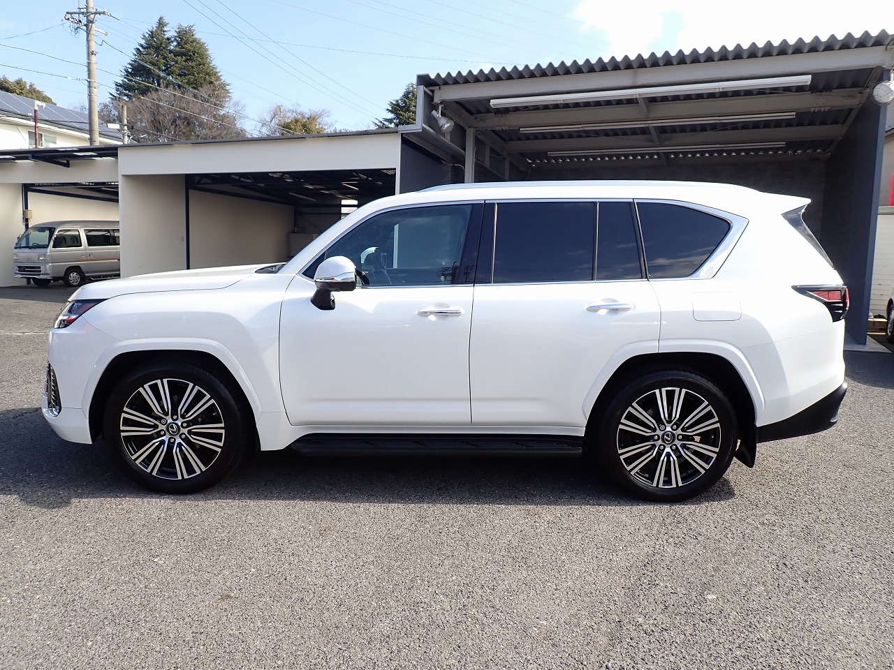 LEXUS LX