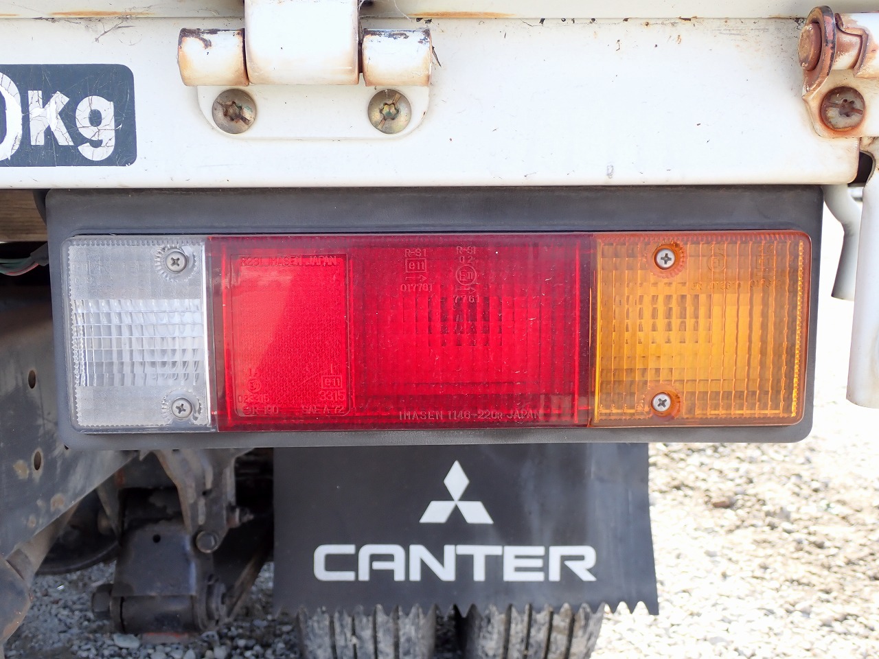 MITSUBISHI Canter