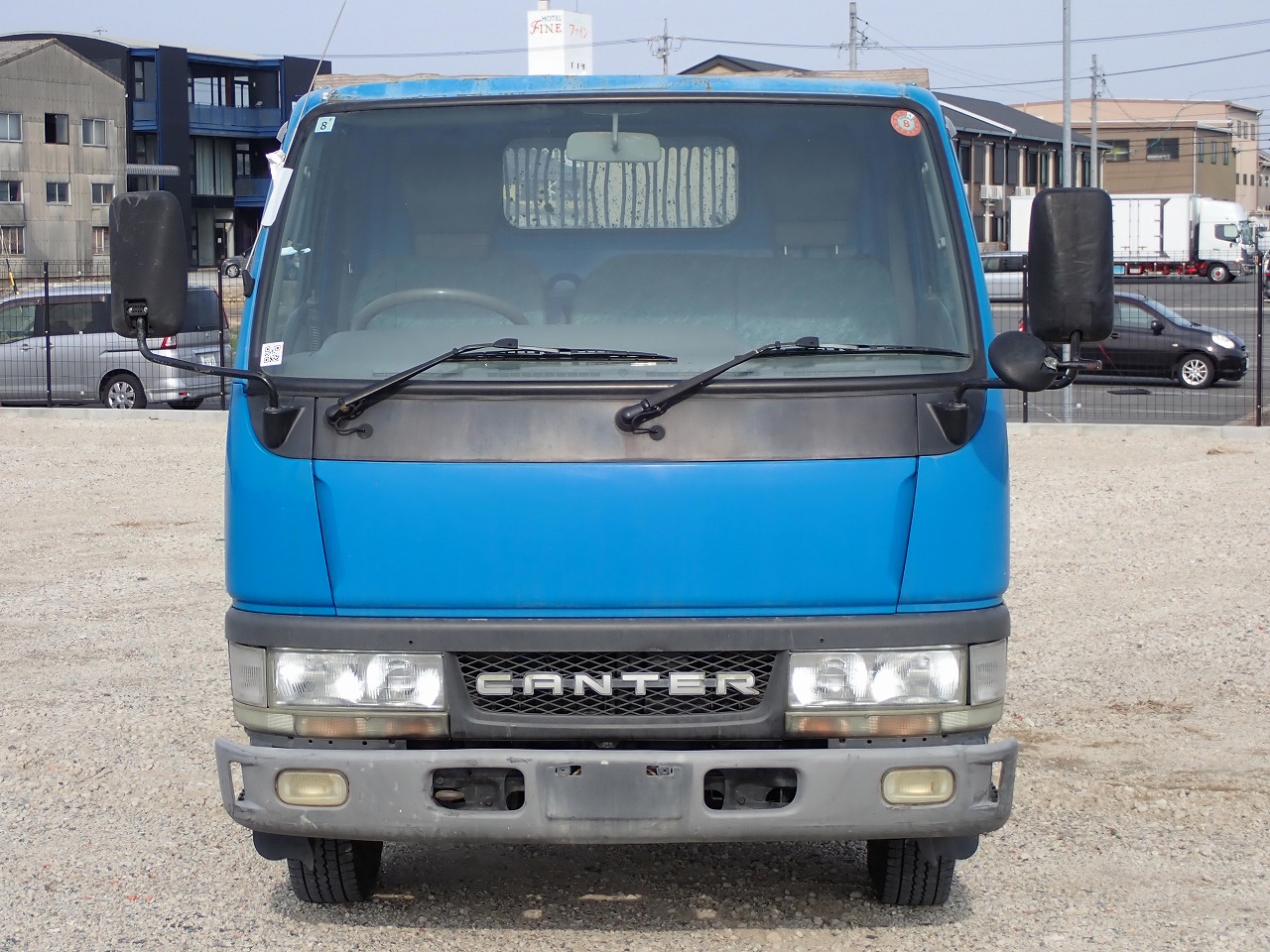 MITSUBISHI Canter