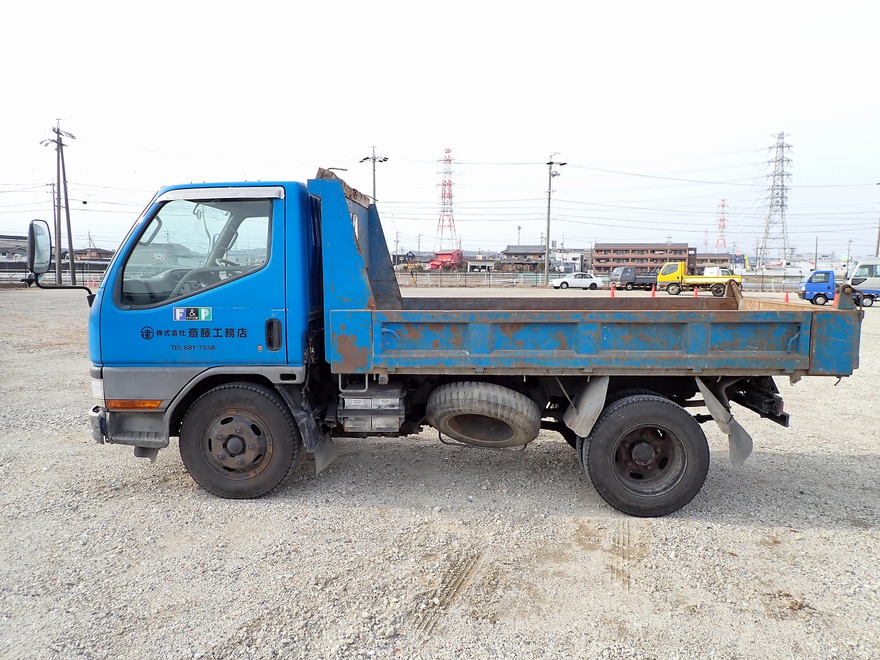 MITSUBISHI Canter