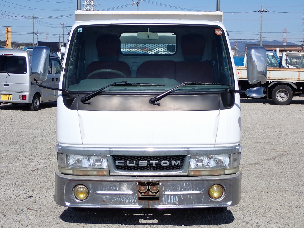 MITSUBISHI Canter