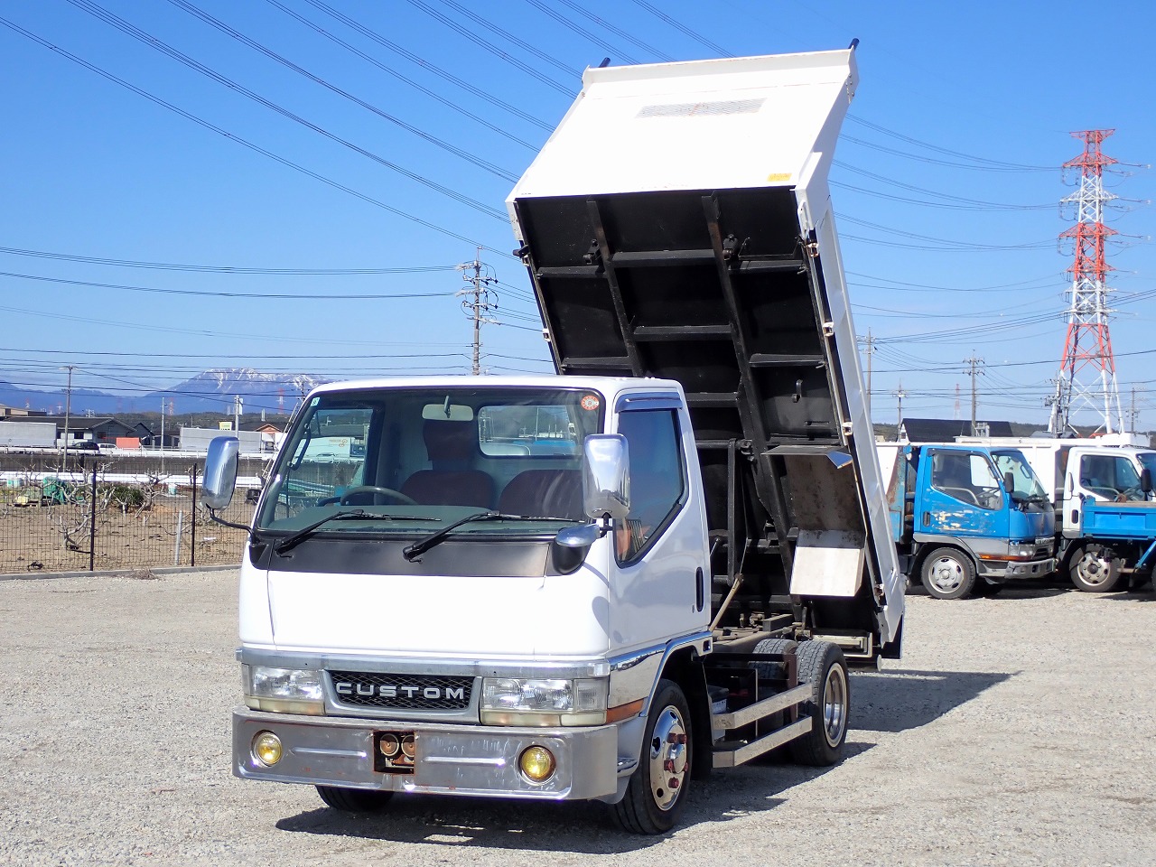 MITSUBISHI Canter