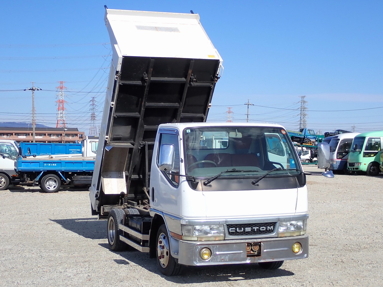 MITSUBISHI Canter