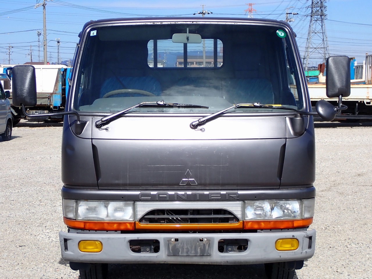 MITSUBISHI Canter