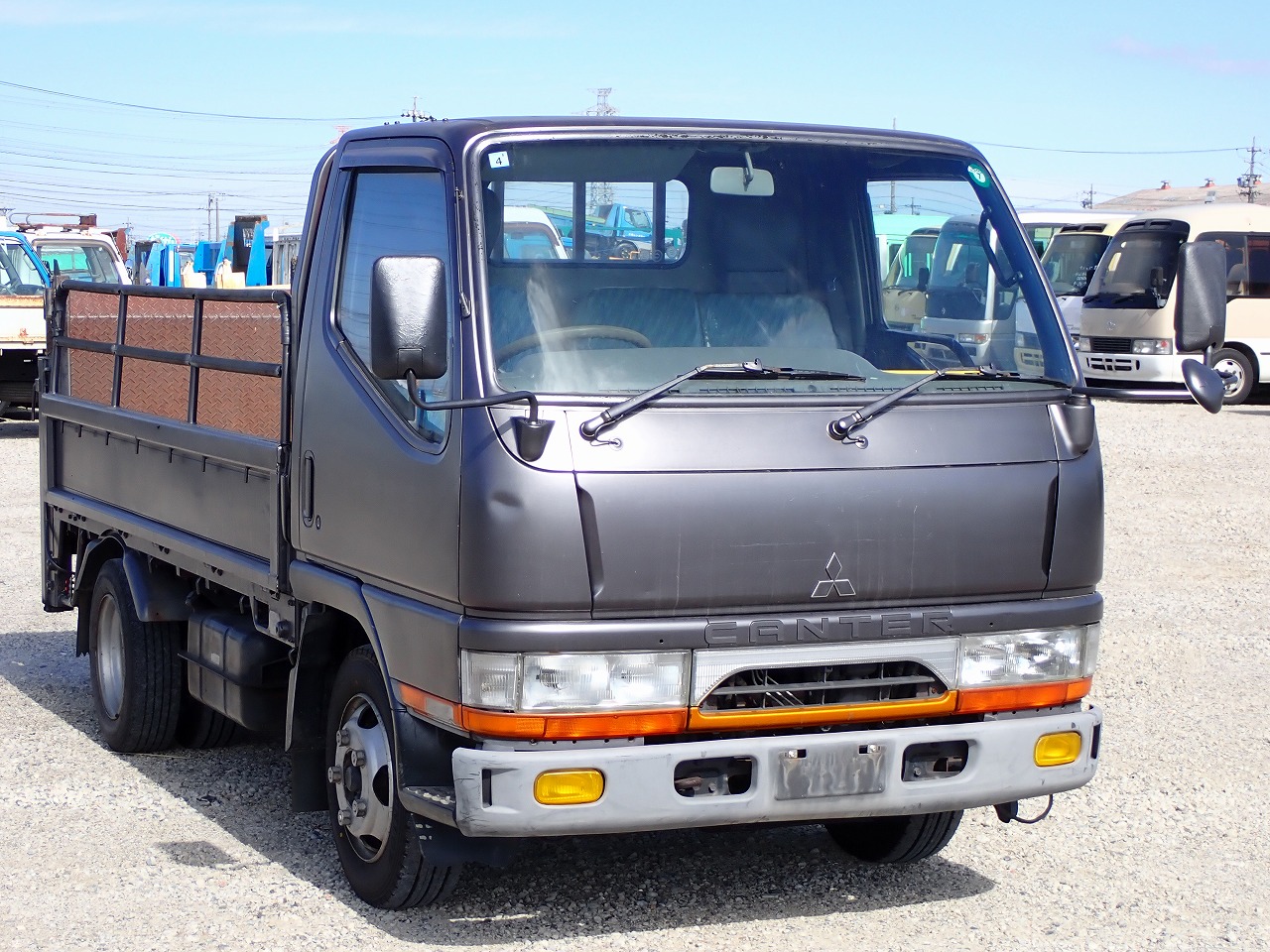 MITSUBISHI Canter