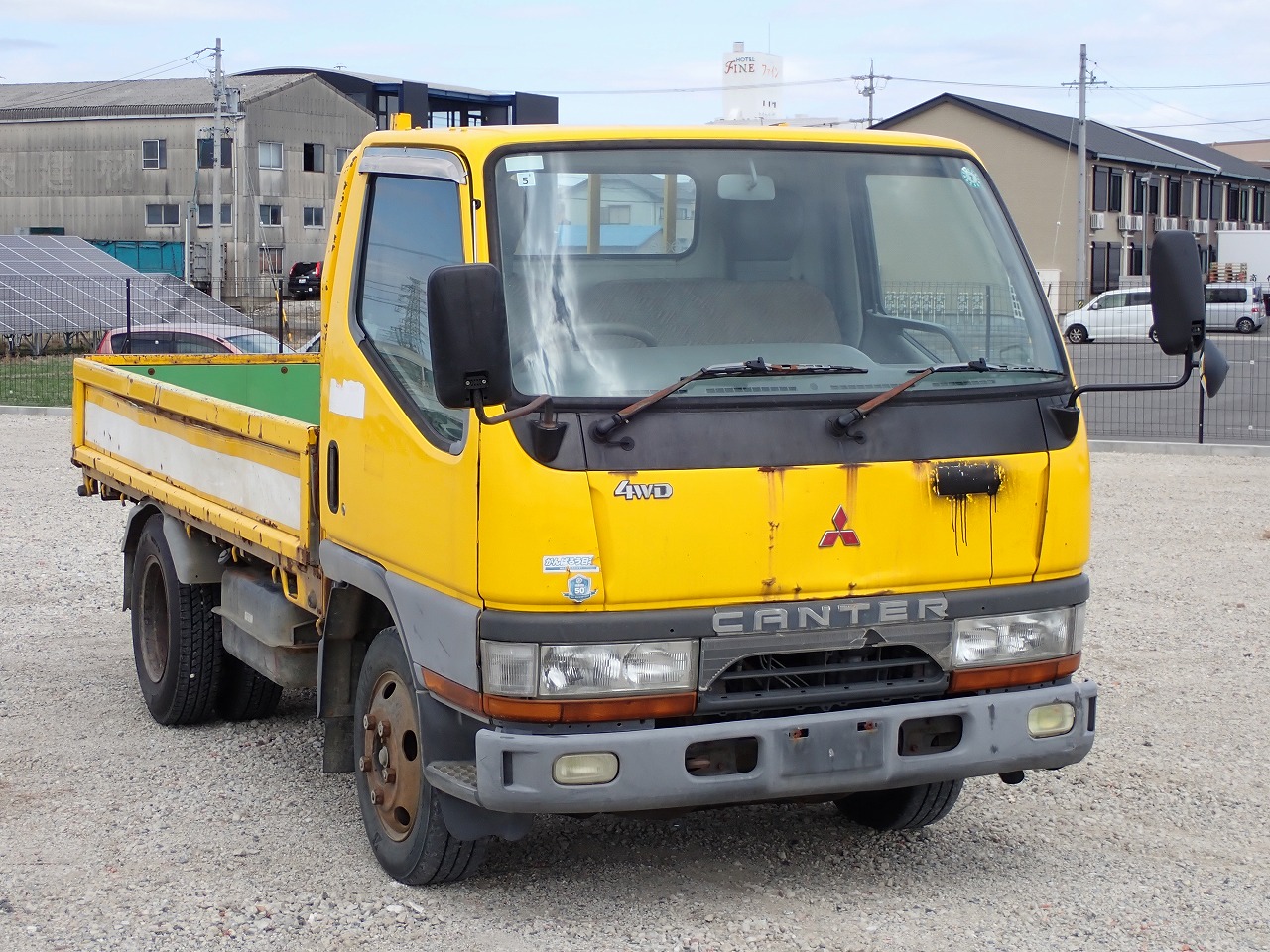 MITSUBISHI Canter