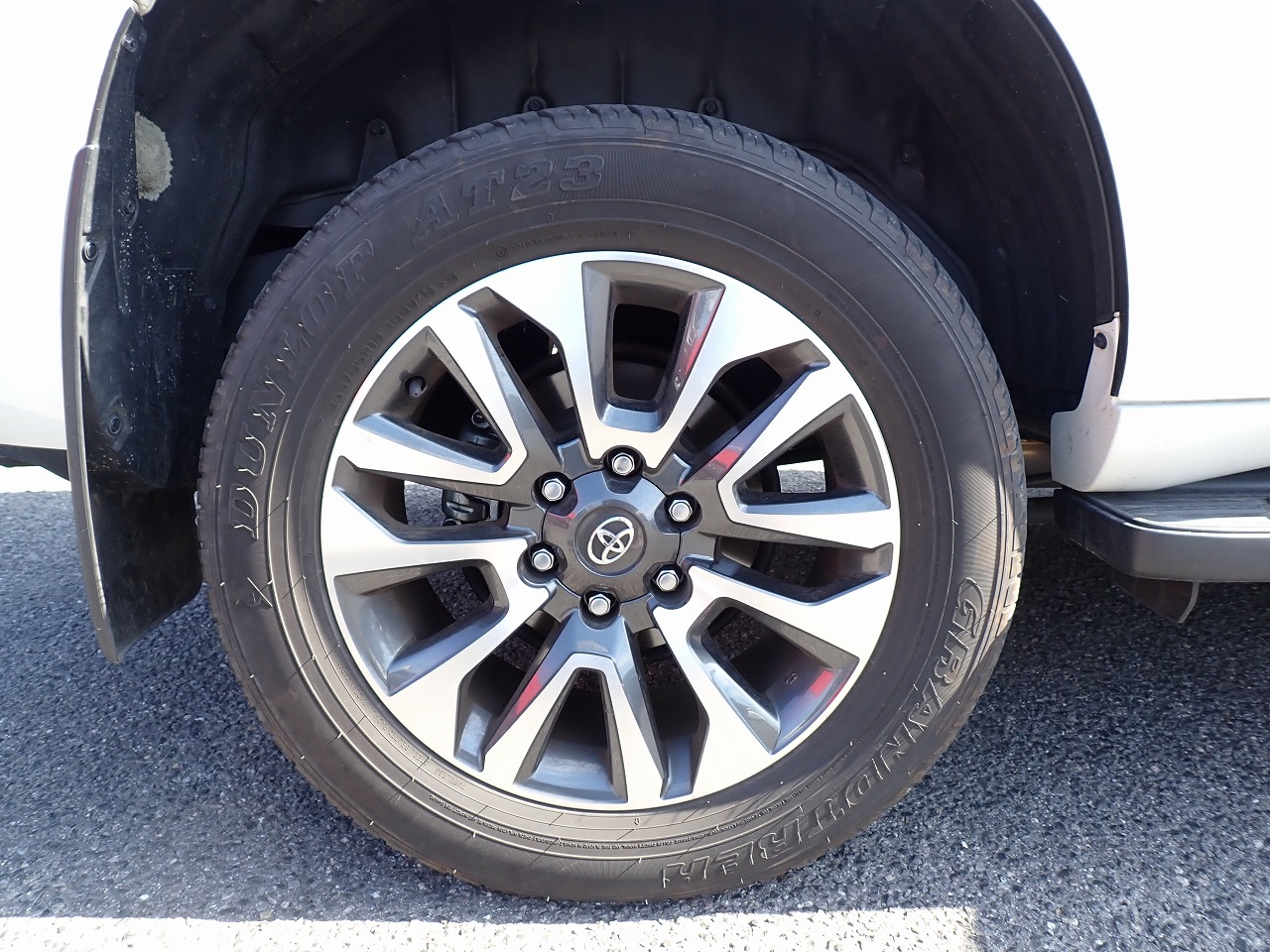 TOYOTA Land Cruiser Prado