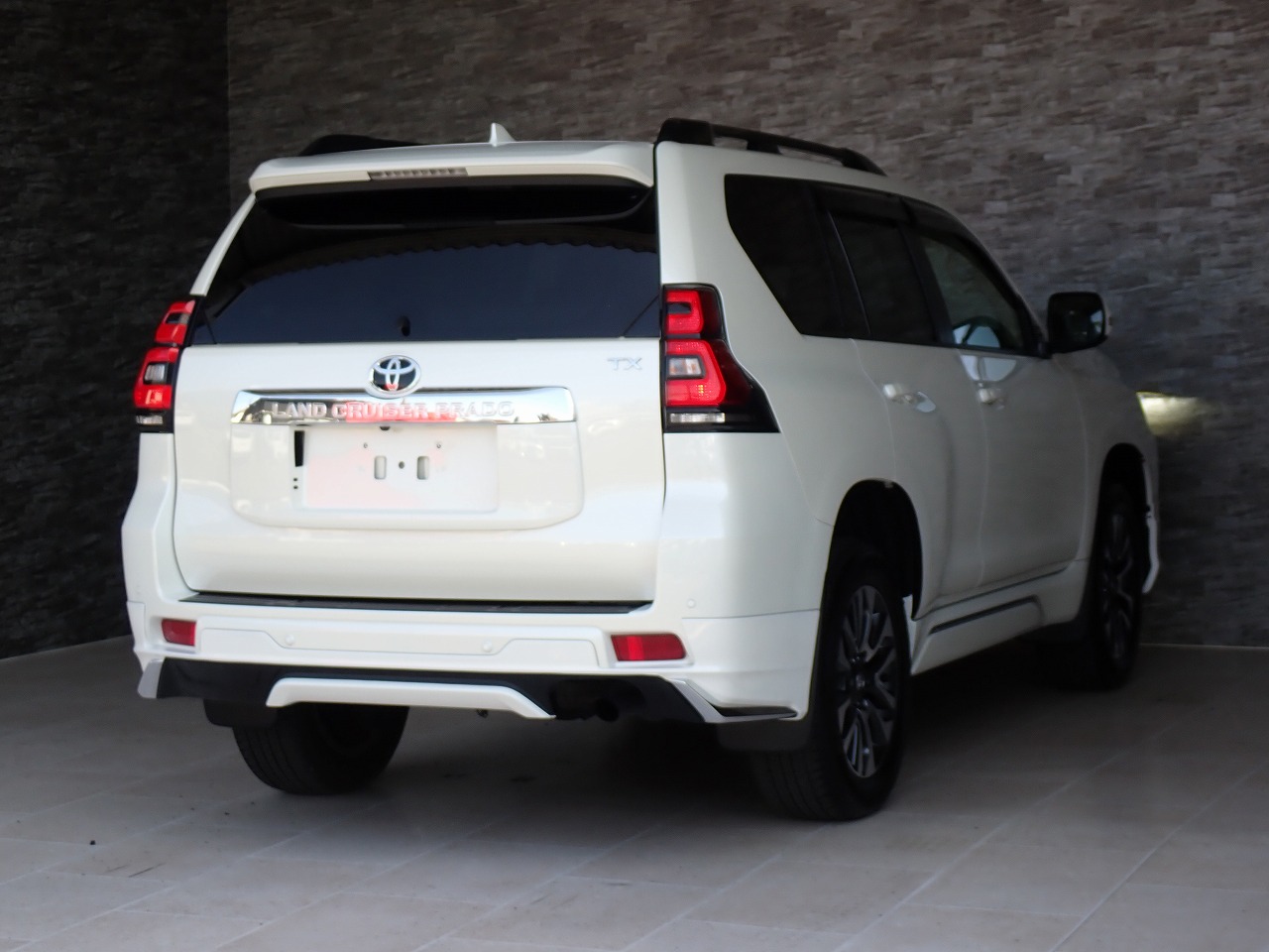 TOYOTA Land Cruiser Prado