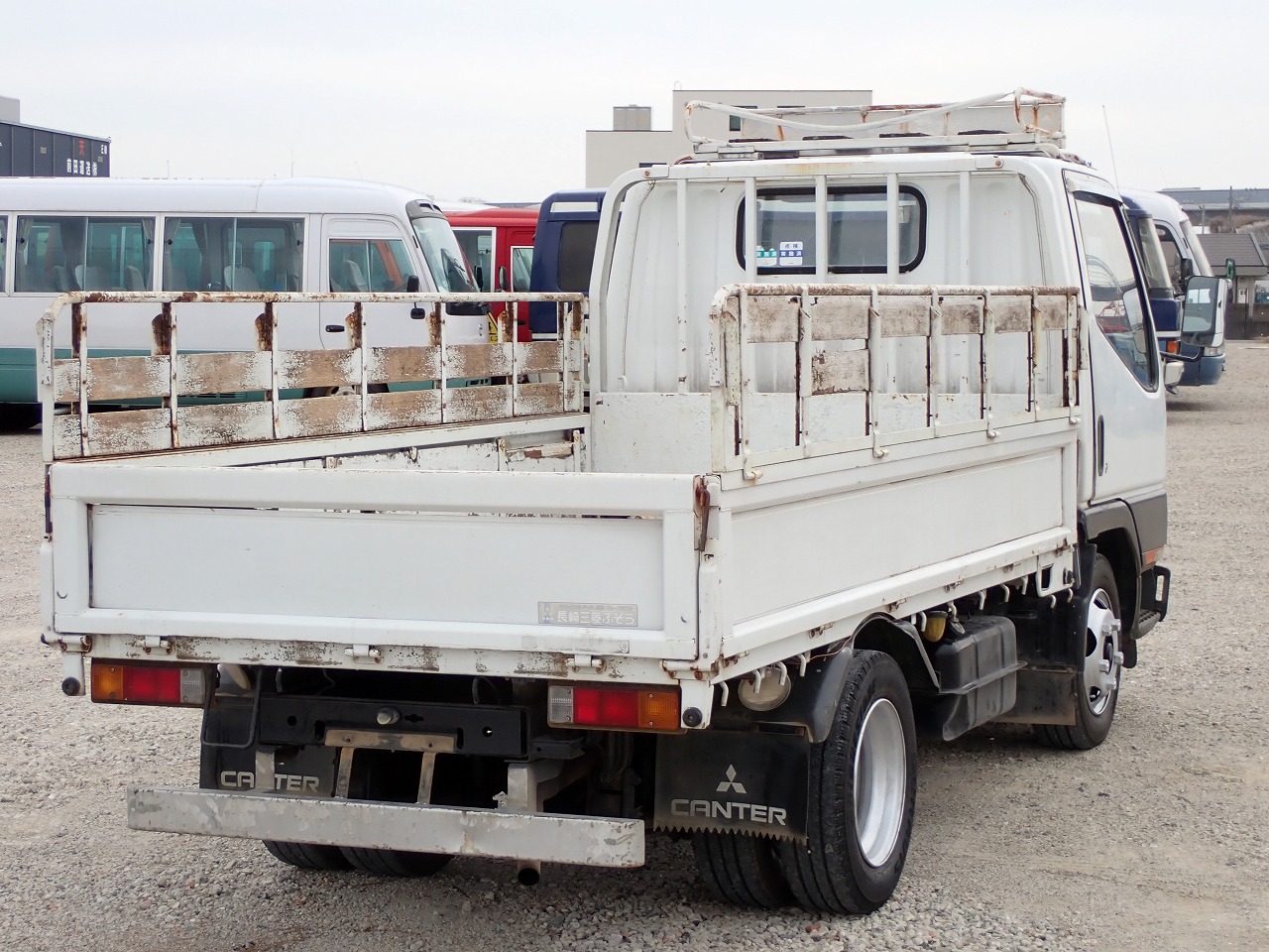 MITSUBISHI Canter