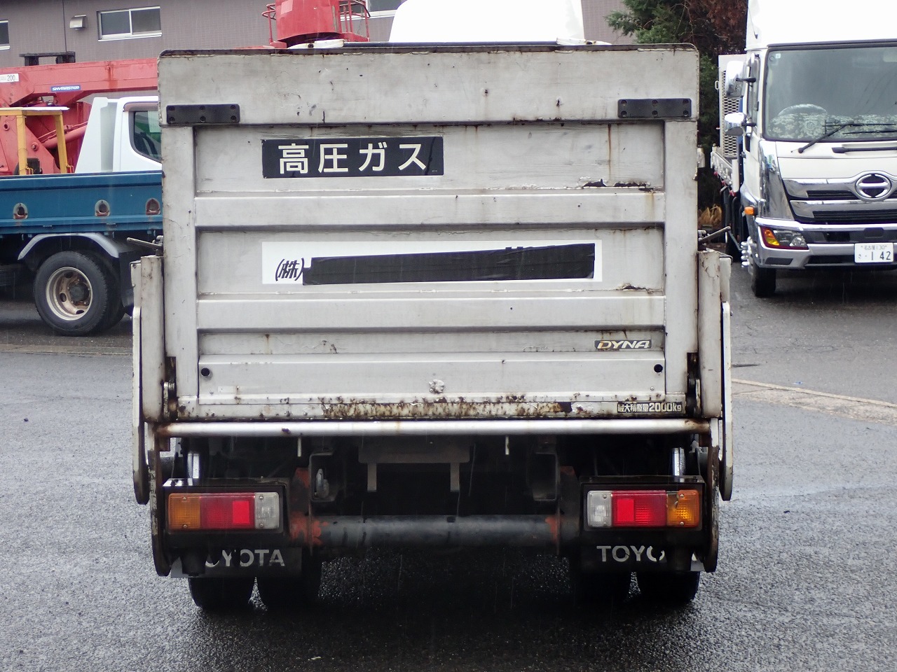 TOYOTA Dyna Truck