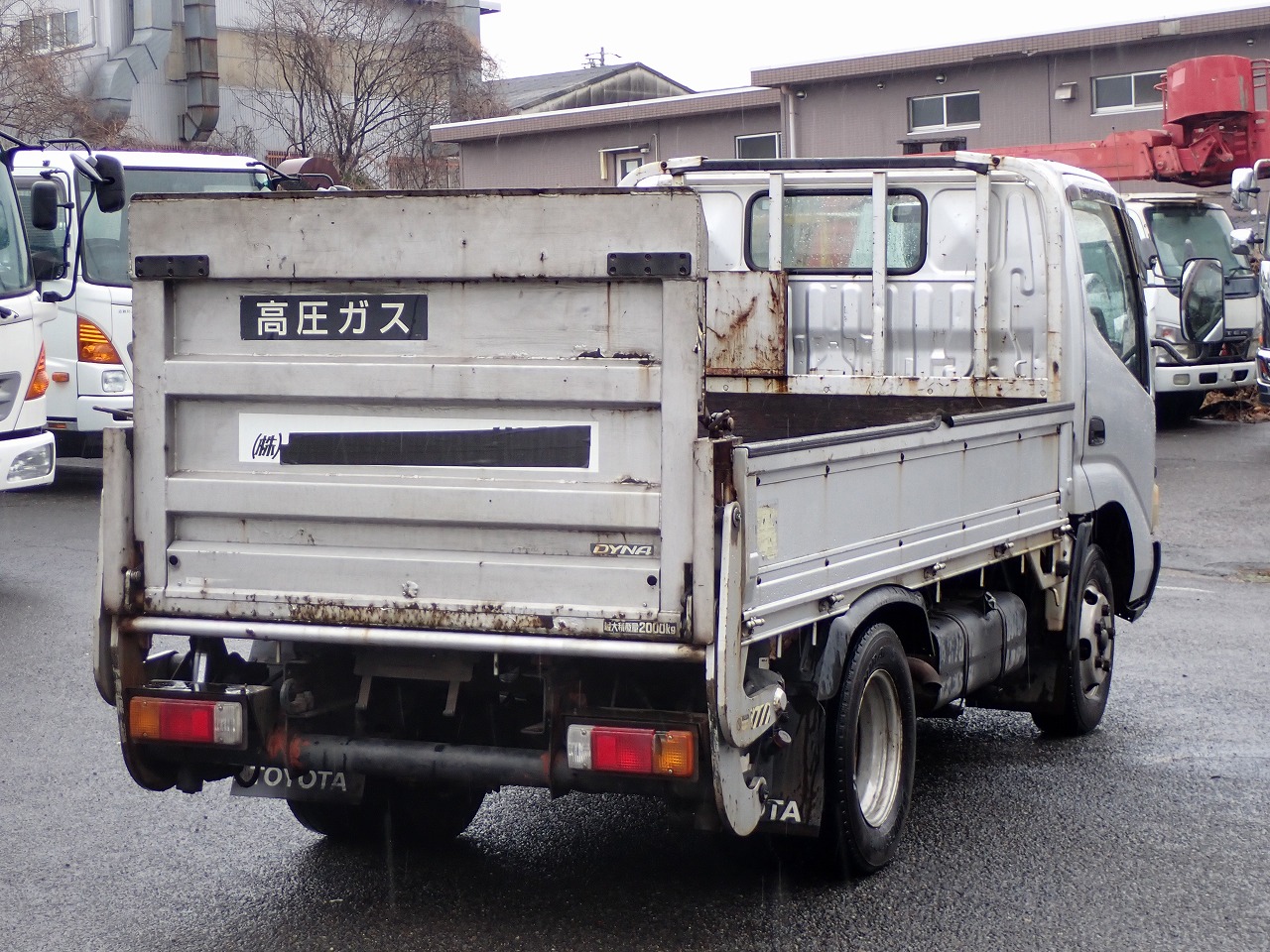 TOYOTA Dyna Truck