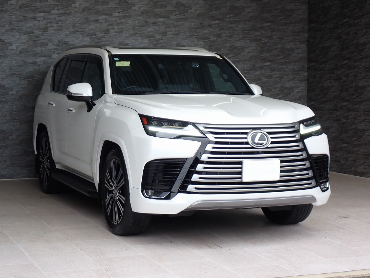 LEXUS LX