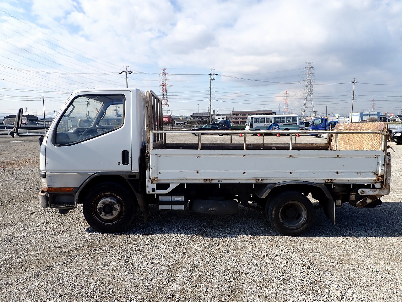 MITSUBISHI Canter