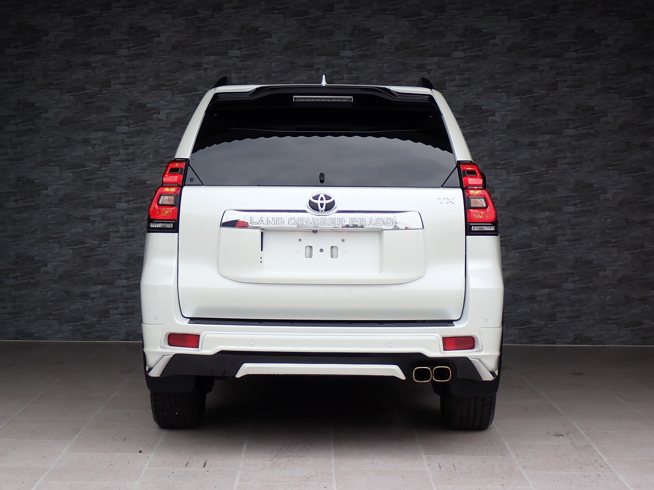 TOYOTA Land Cruiser Prado