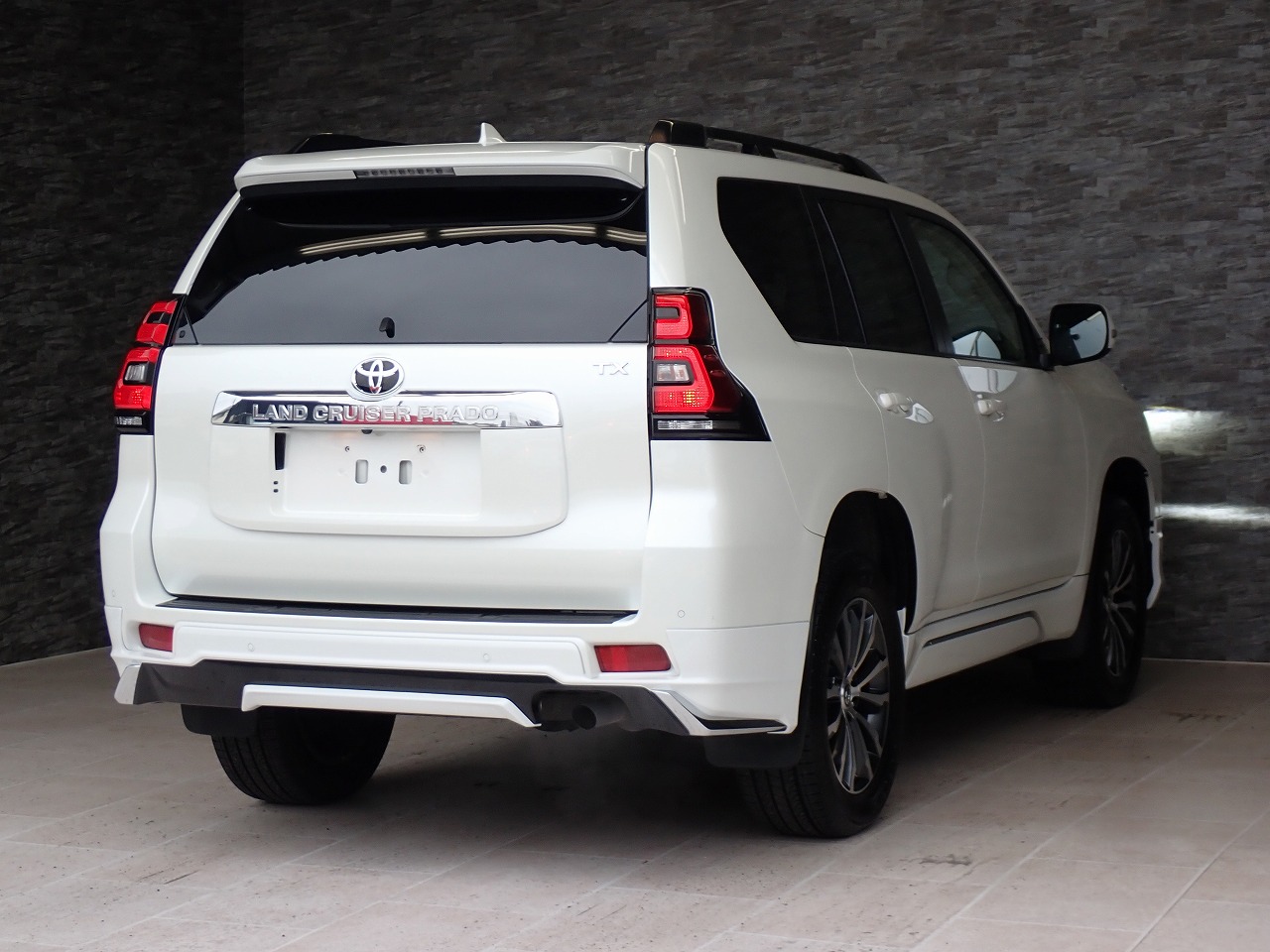 TOYOTA Land Cruiser Prado