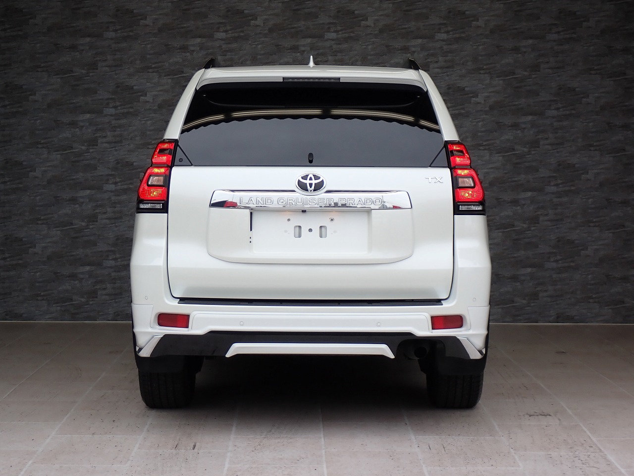 TOYOTA Land Cruiser Prado