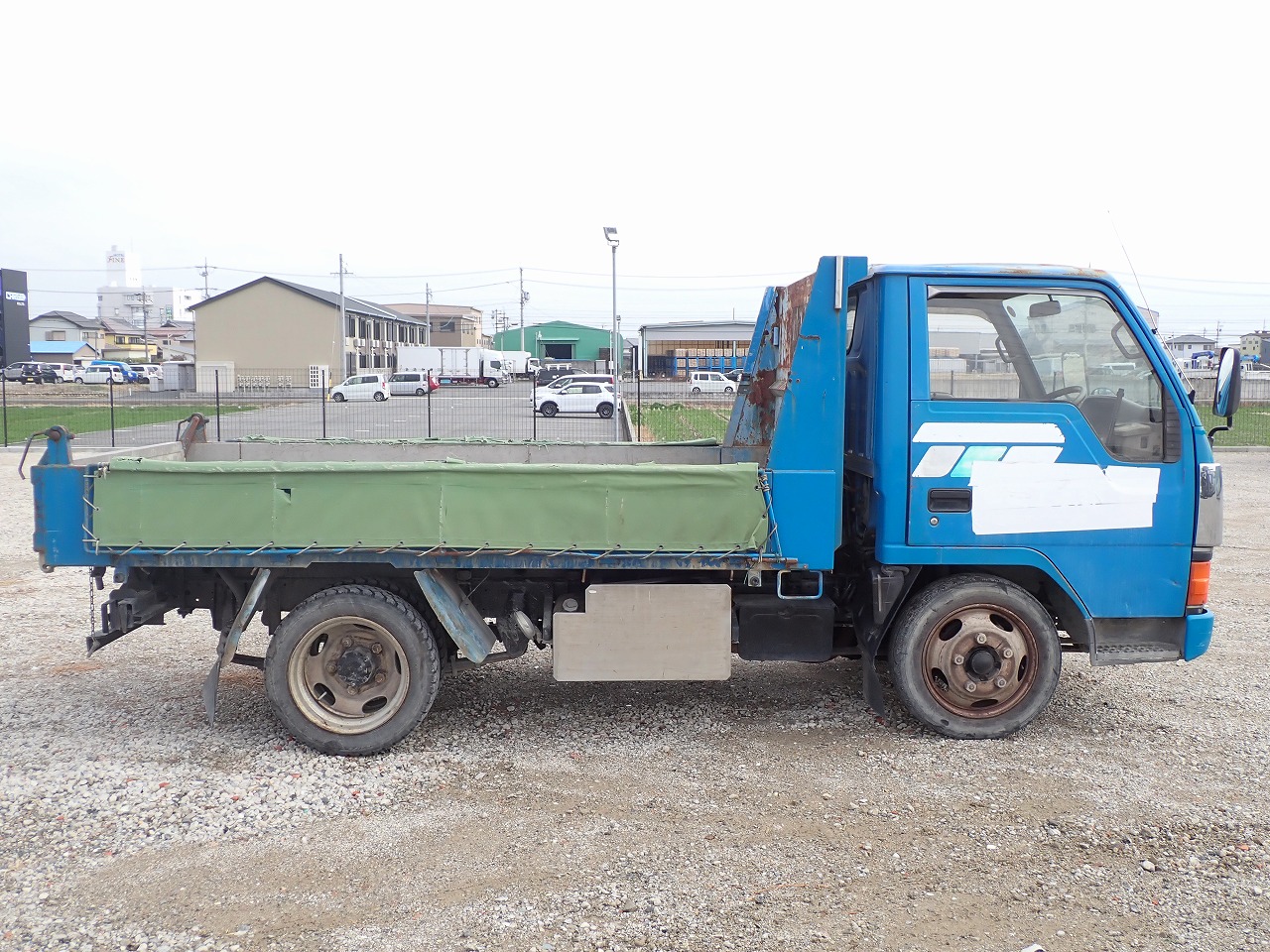 MITSUBISHI Canter
