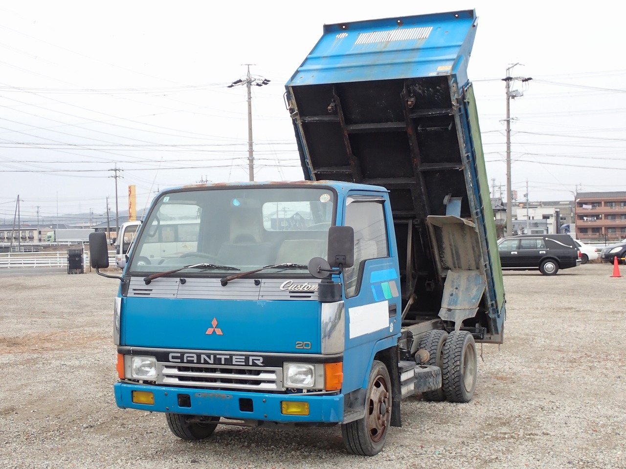 MITSUBISHI Canter