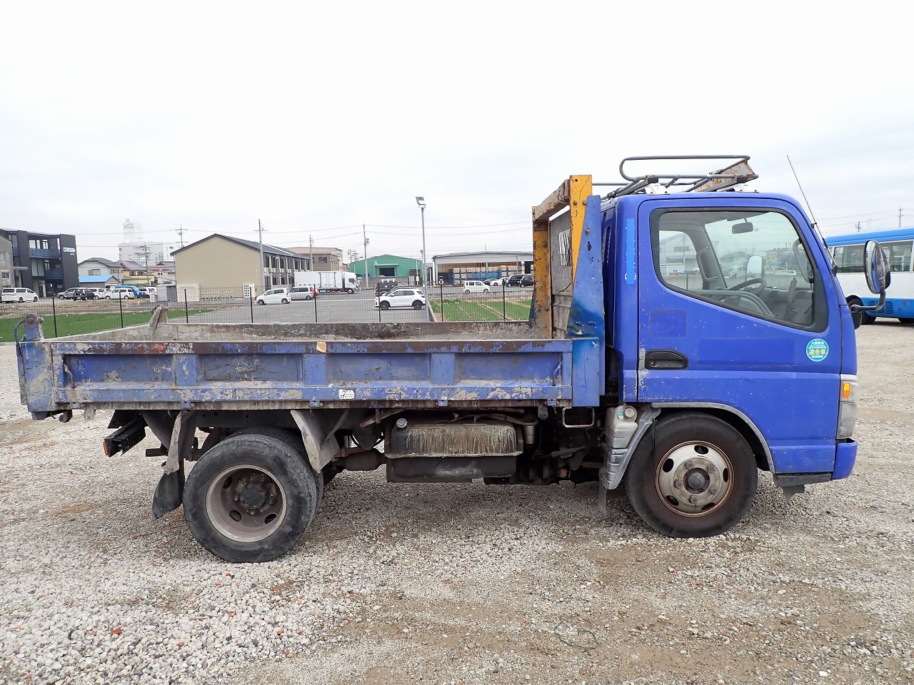 MITSUBISHI Canter
