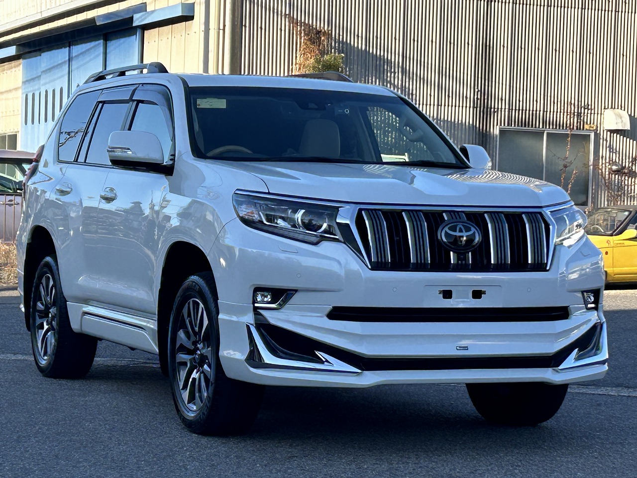 TOYOTA Land Cruiser Prado