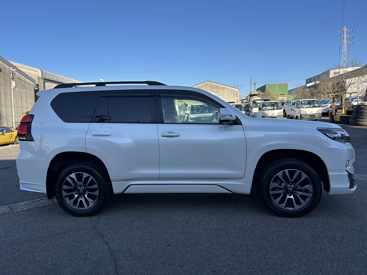 TOYOTA Land Cruiser Prado