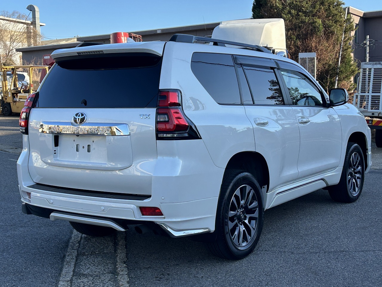 TOYOTA Land Cruiser Prado