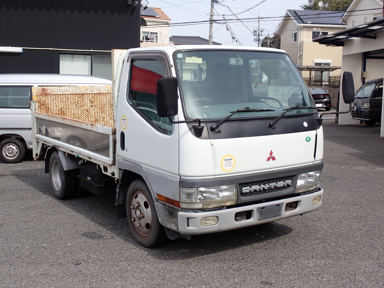 MITSUBISHI Canter