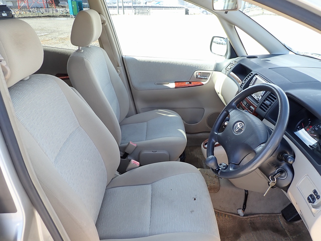 TOYOTA Corolla Spacio