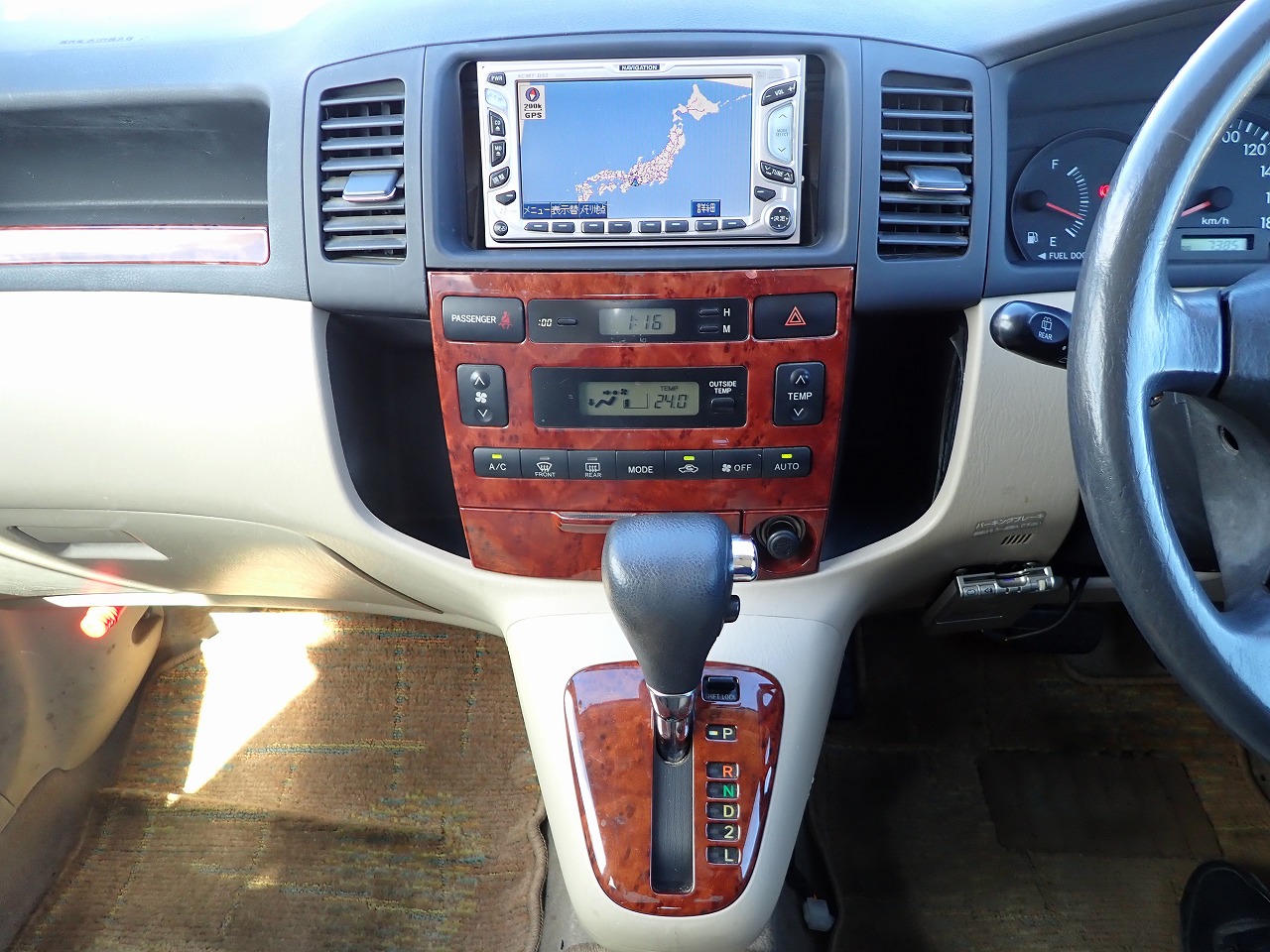 TOYOTA Corolla Spacio