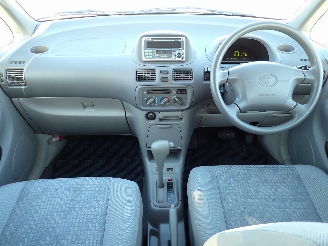 TOYOTA Corolla Spacio