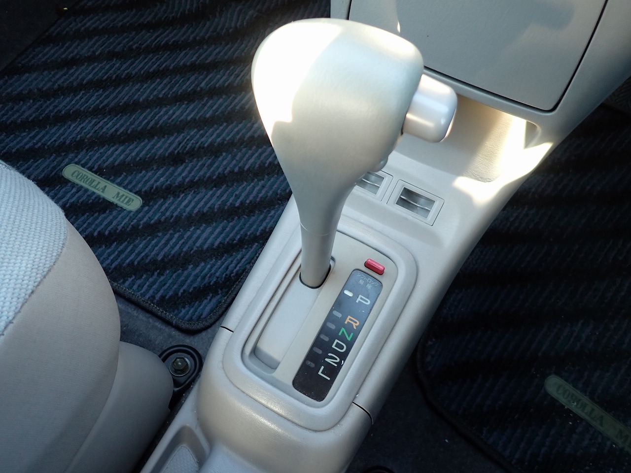 TOYOTA Corolla Spacio