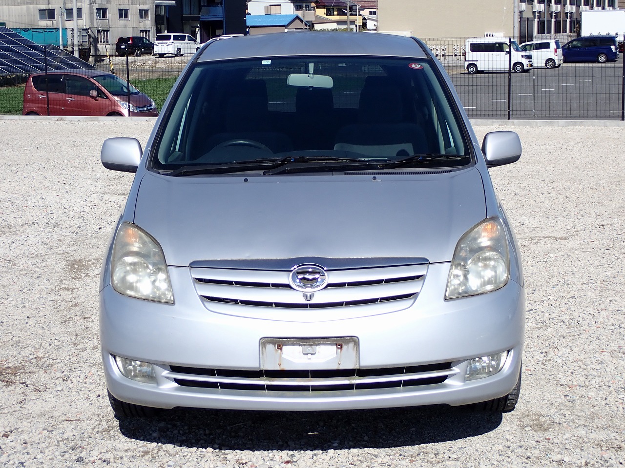 TOYOTA Corolla Spacio