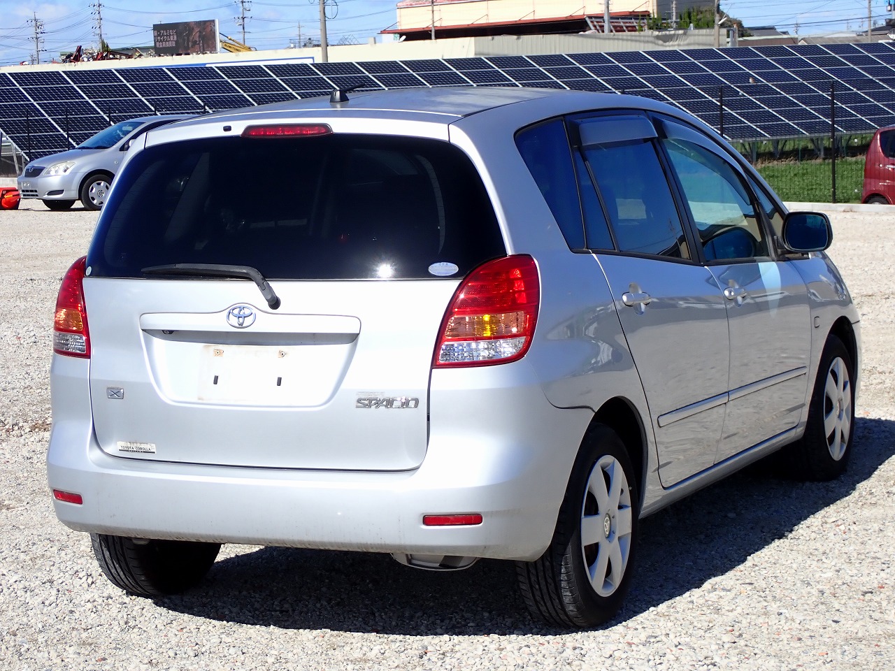 TOYOTA Corolla Spacio